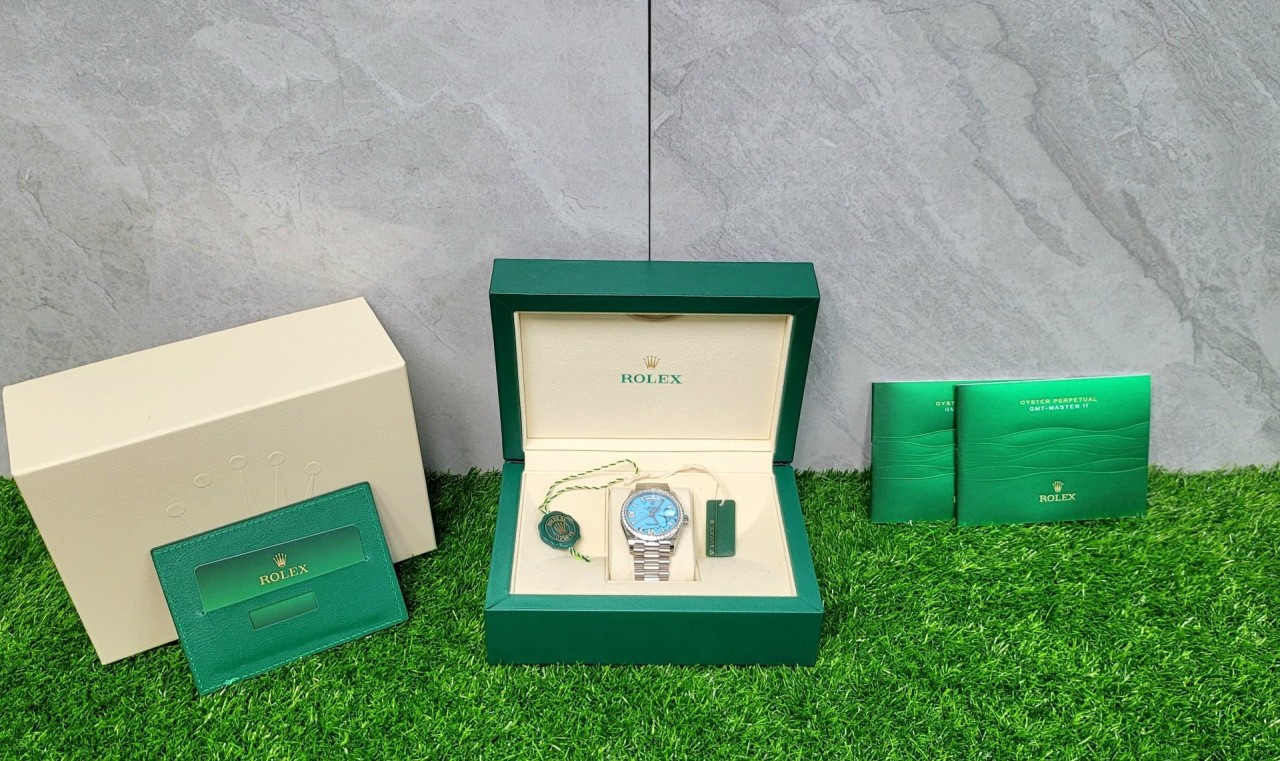 R 데이데이트36mm 18K화이트골드 금통 입고!!