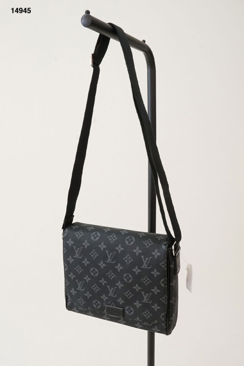 🔆 [LOUIS VUITTON] 루이비통 남여공용 모노그램 이클립스 메신져백 MM🔆