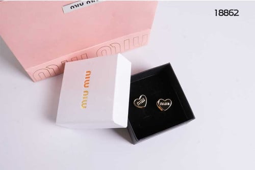 🔆 [MIUMIU] 미우미우 하트 이니셜로고 에폭시 이어링 🔆
