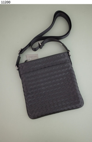 #보테가베네타 [BOTTEGA VENETA] 보테가베네타 인트레치아토 메신저 크로스백 신상입고💢 #가방 #11200