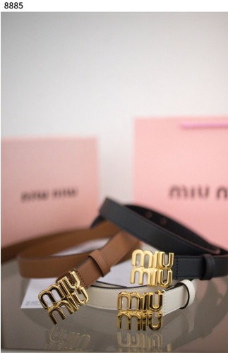 #미우미우 [MIU MIU] 미우미우 금장 로고 벨트 신상입고💢 #벨트 #8885