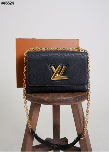 🔆 [Louis Vuitton] 루이비통 트위스트 MM 금장🔆