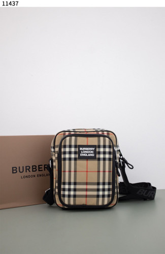 #버버리 [BURBERRY] 빈티지 체크 레더 베이지 크로스백 신상입고💢 #가방 #11437