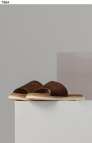 #브루넬로쿠치넬리 [Brunello Cucinelli] 수입프리미엄급 브루넬로 쿠치넬리 싱글 스트랩 suede슬리퍼 신상 입고💢 #태그 #신발 #7964