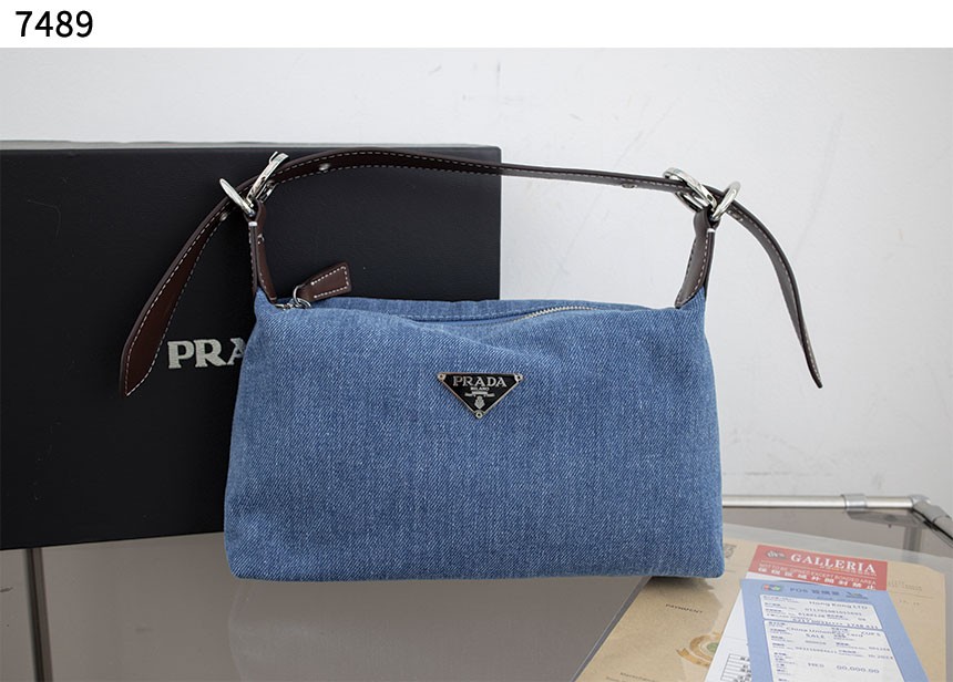 #프라다 [PRADA] 프라다 데님 토트 크로스백 신상입고💢 #가방 #7489