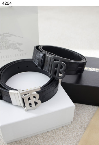 #버버리 [BURBERRY] 수입프리미엄급 버버리 소가죽고급 블랙체크 TB벨트 신상입고💢 #테그 #벨트 #4224