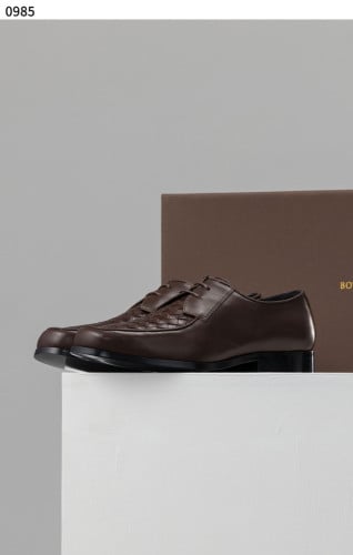 #보태가베네타 [BOTTEGA VENETA] 수입프리미엄급 소가죽 남성 레이스업 슈즈 세일💢💢💢 #태그 #로퍼 #신발 #0985