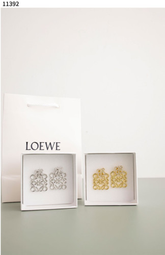 #로웨 [LOEWE] 스몰 애너그램 귀걸이 신상입고💢 #귀걸이 #11392