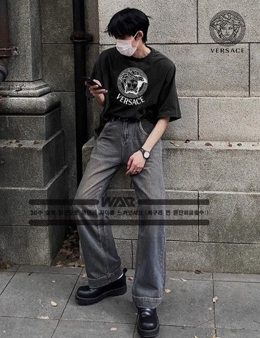 💕 베*** 메두사 원형 디자인 티셔츠