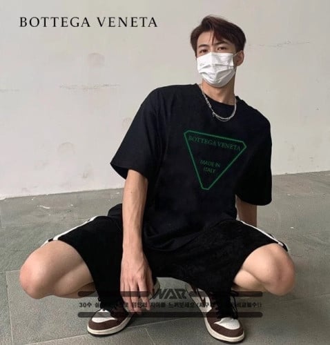 💕 보** 육각형 로고 디자인 티셔츠