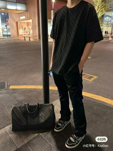 💕 루* 모노그램 전판로고 티셔츠