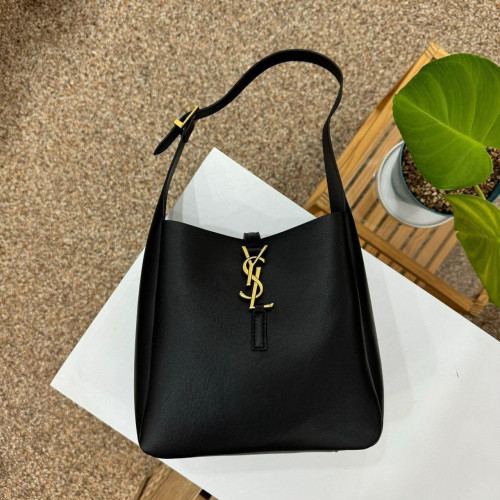 💕 생** 탑핸들 도트백