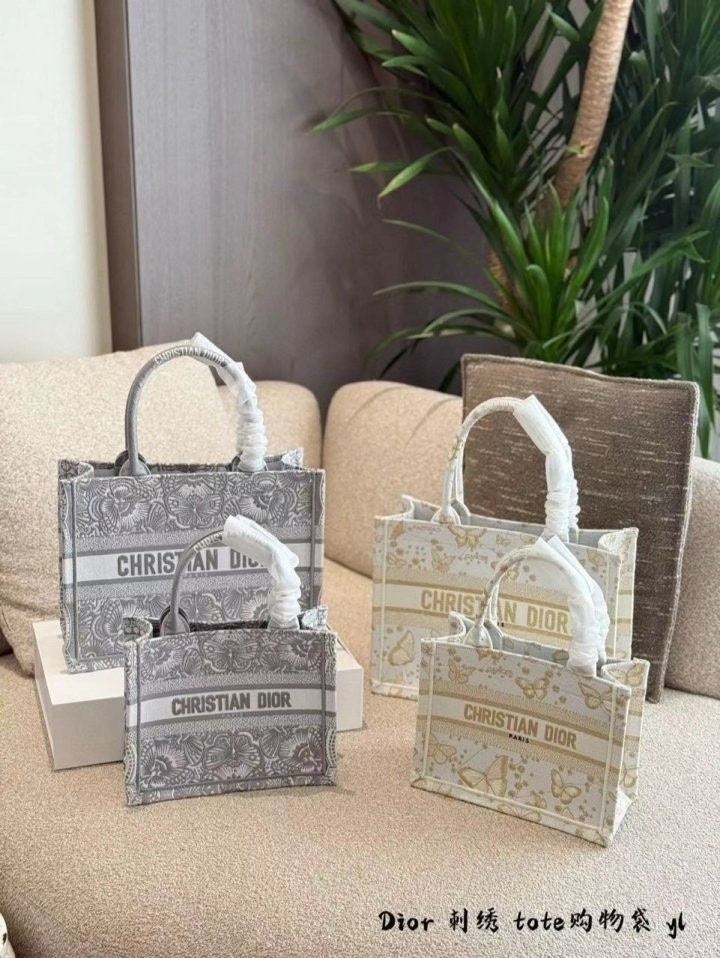 💕 디* 고급 자수 북 토트