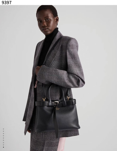 💕 프** 수입프리미엄급 Buckle small leather handbag with belt 버클 스몰 레더 핸드백