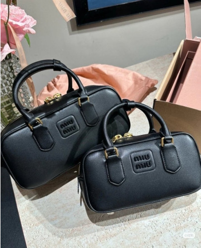 💕 미*** 스무스 카프스킨 스몰 보스턴 블랙