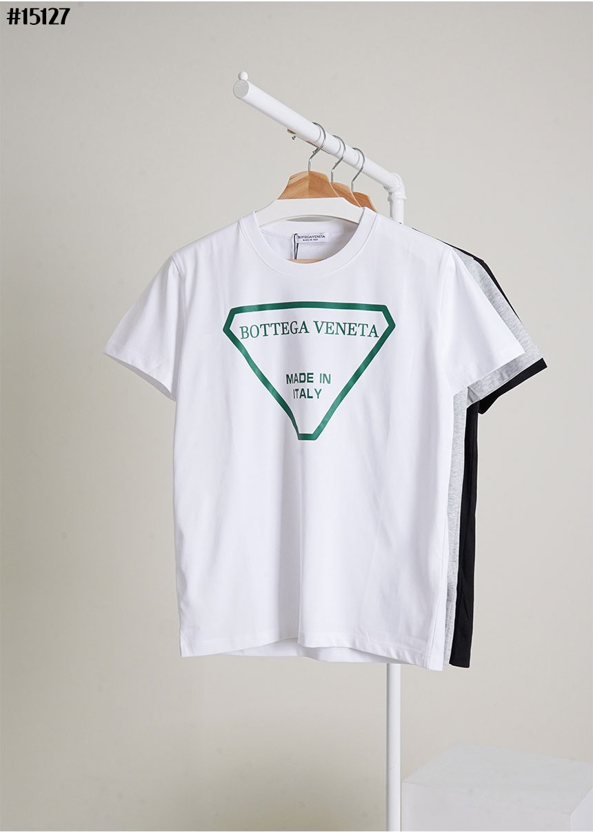 🔆 [Bottega Veneta] 보테가베네타 시그니처 삼각 로고 그래픽 코튼 티셔츠 🔆