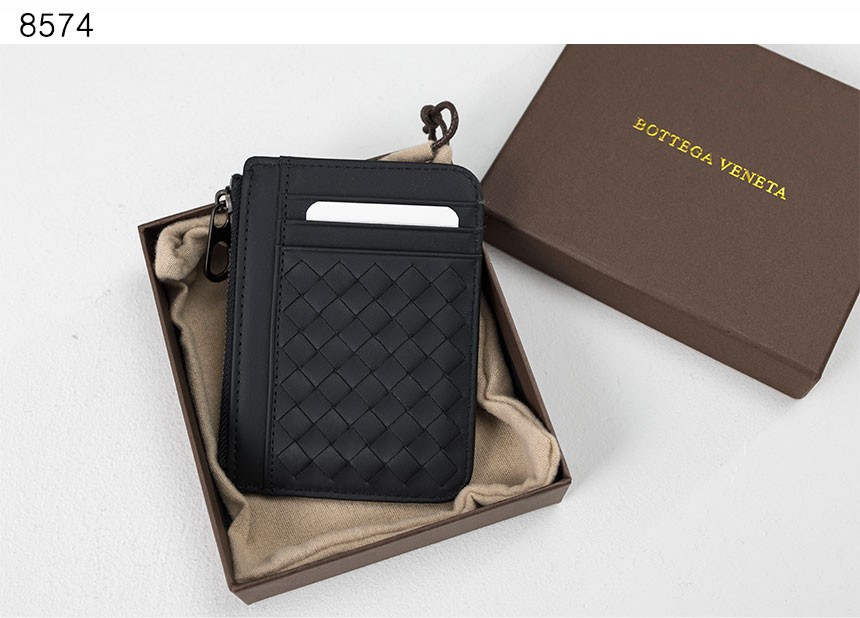 #보태가베네타 [BOTTEGA VENETA] 수입프리미엄급 인트레치아토 지퍼 카드케이스 신상 입고💢 #태그 #지갑 #8574