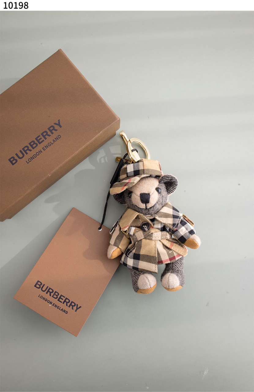 #버버리 [BURBERRY] 버버리 빈티지 체크 트렌치코트 토마스 베어 참 신상입고💢 #키링 #10198