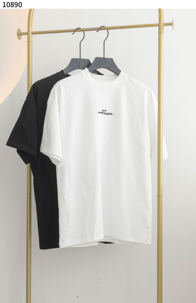 #메종마르지엘라 [Maison Margiela] 메종 마르지엘라 디스토티드 로고 티셔츠 신상입고💢 #상의 #티셔츠 #10890