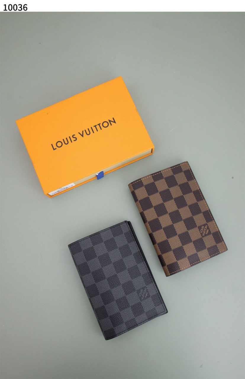#루이비통 [Louis Vuitton] 루이비통 다미에 레더 여권 케이스 신상입고💢 #지갑 #10036