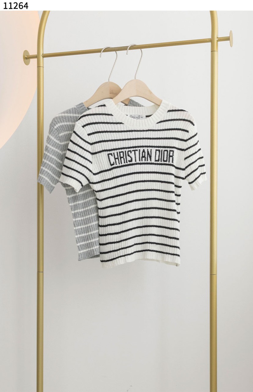 #디올 [Christian Dior] 디올 Dioriviera 반소매 스웨터 신상입고💢 #상의 #니트 #11264
