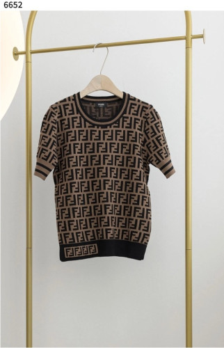#펜디 [FENDI] 펜디 FF 로고 모티프 반팔 니트 신상입고💢 #상의 #니트 #6652