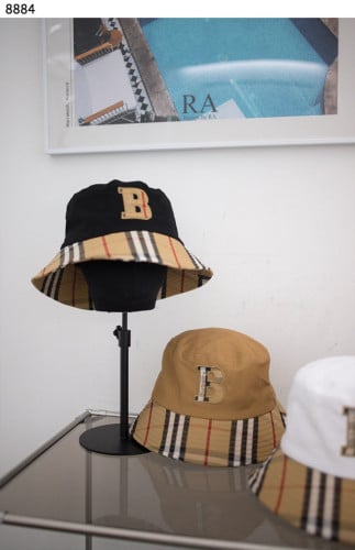 #버버리 [BURBERRY] 버버리 체크로고 빈티지 버킷햇 신상입고💢 #모자 #8884