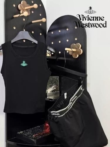 💕 비** 웨스트우드 시그니쳐 레터링 민소매+치마 세트