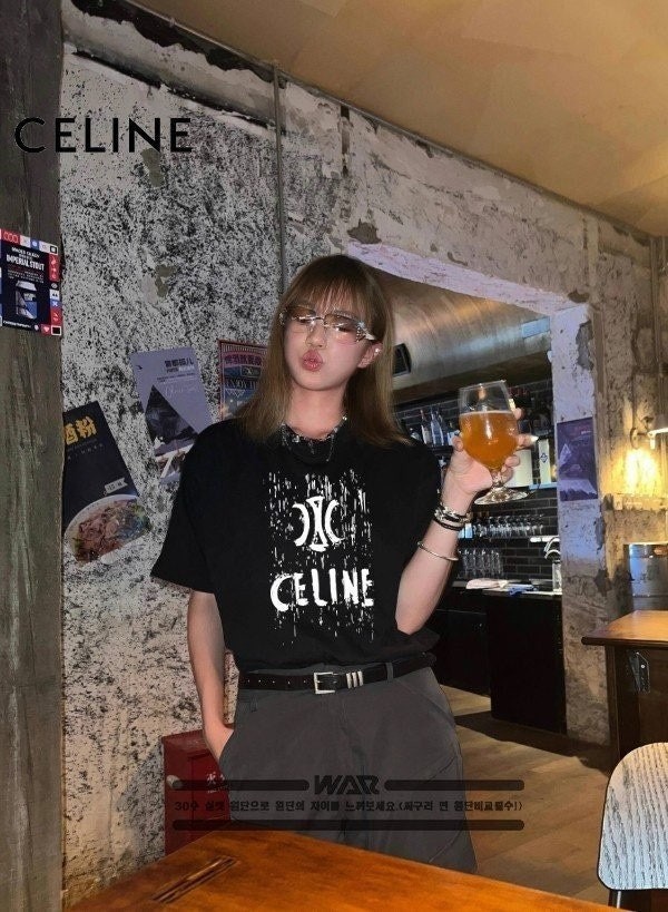 💕 셀** 빈티지 붓글씨 디자인 반팔 티셔츠