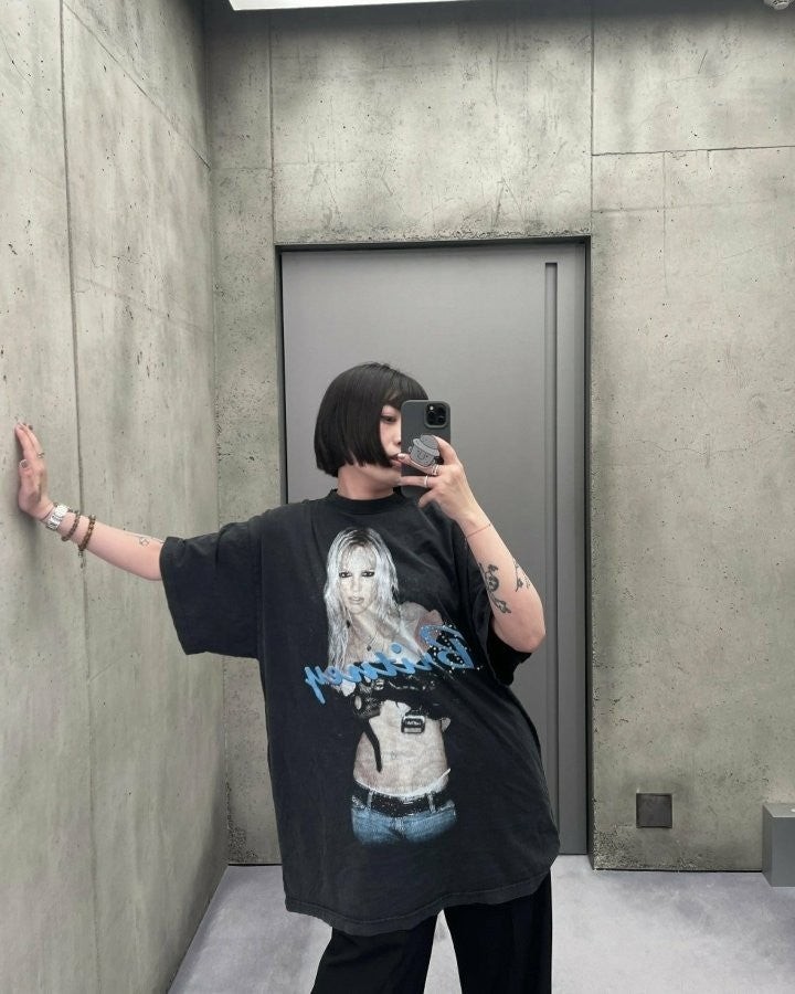💕 발**** 브리트니 티셔츠