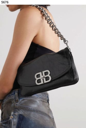 #발렌시아가 [BALENCIAGA] 수입프리미엄급 여성 BB SOFT 스몰 플랩 백 블랙 신상 입고💢 #태그 #가방 #5676