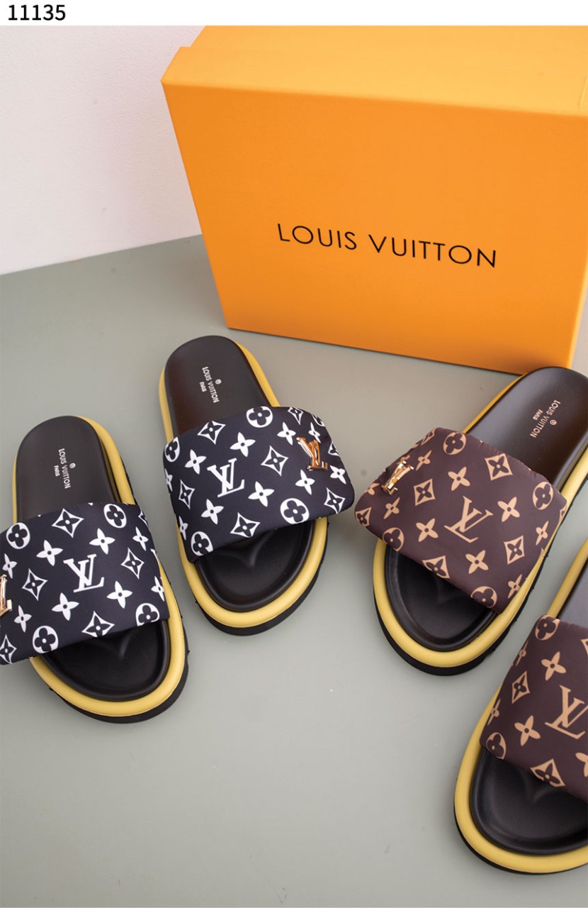 #루이비통 [Louis Vuitton] 루이비통 풀 필로우 플랫 컴포트 뮬 모노그램 신상입고💢 #신발 #11135