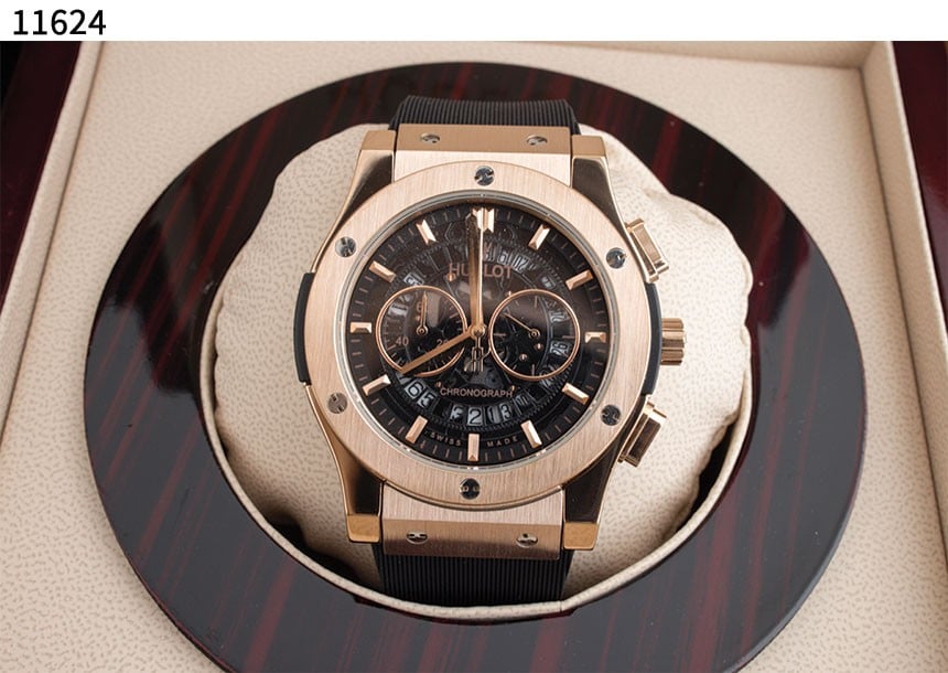 #위블로 [Hublot] 클래식 퓨전 에어로 골드에디션 신상입고💢 #시계 #11624
