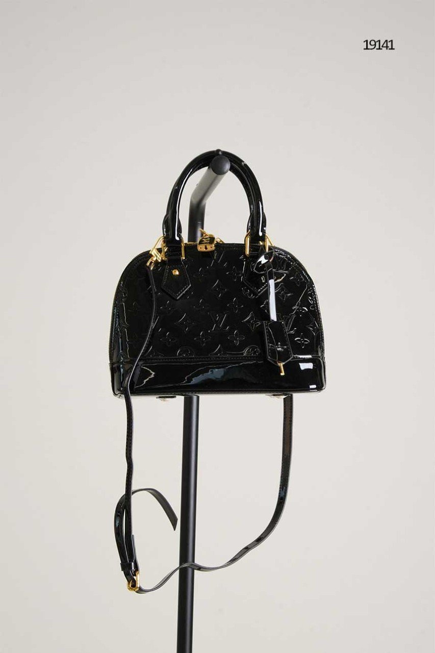 🔆 [Louis Vuitton] 루이비통 베르니 알마 BB 매트블랙🔆