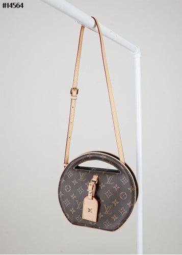 🔆 [Louis Vuitton] 루이비통 어라운드 미 PM 🔆