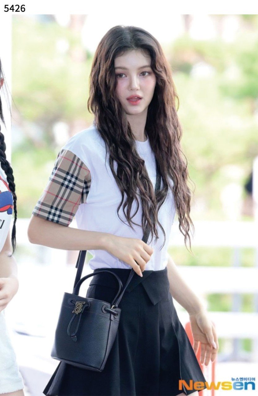 #버버리 [BURBERRY] 수입프리미엄급 TB 미니 버킷백 신상 입고💢 #태그 #가방 #5426