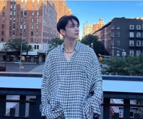 💕 아**** 버로우드 그레이 셔츠 - 수입