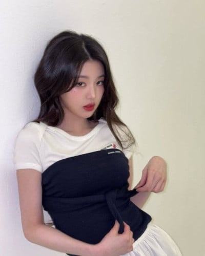 💕 미*** x 쁘띠 바토 25 스트래치 슬림 반팔티셔츠 - 수입