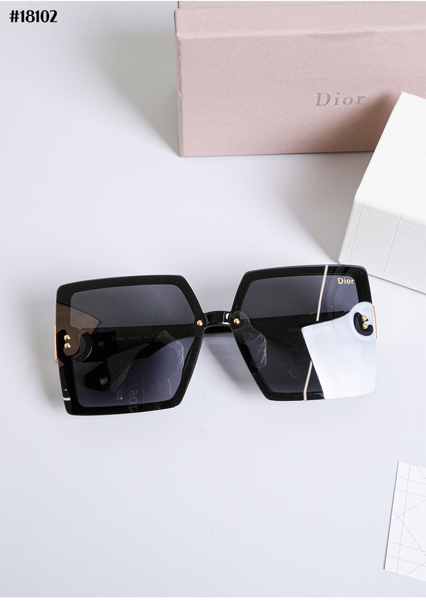 🔆 [DIOR] 크리스찬 디올 D 금장 링크 프레임 오버사이즈 스퀘어 선글라스 🔆