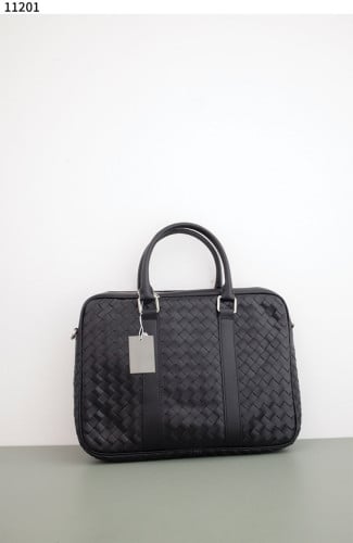 #보테가베네타 [BOTTEGA VENETA] 블랙인트레치아토 슬림 브리프케이스 신상입고💢 #가방 #11201