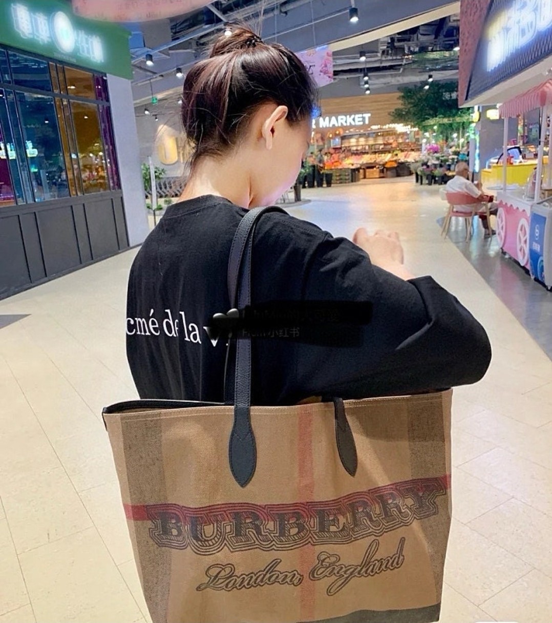 #버버리  두들 캔버스 리버시블 쇼퍼백 파우치 세트  (매장판)