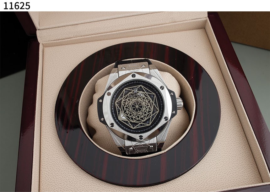 #위블로 [Hublot] 빅뱅 상블루 티타늄 블랙 신상입고💢 #시계 #11625