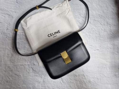 셀린느 클래식 박스백