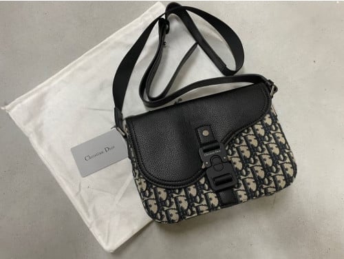 디올 새들 스트랩 메신져백