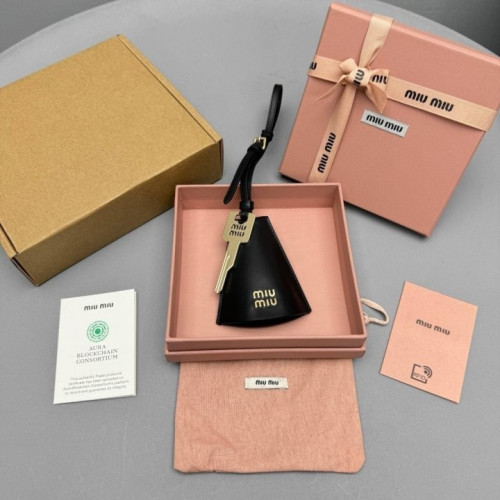 미우미우 9999 키링