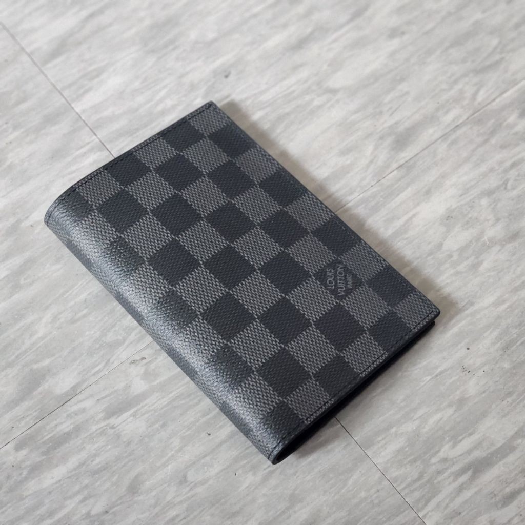 루이비통 79 다미에 여권 지갑