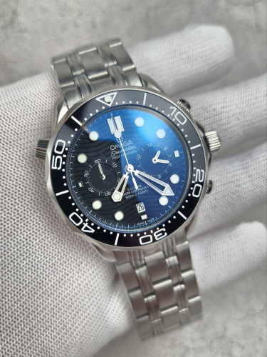 오메가 코액시얼 씨마스터 다이버 300M 블랙 다이얼 시계