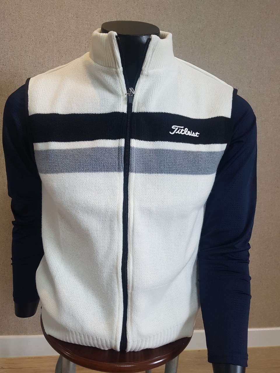타이틀리스트 니트 조끼 집업