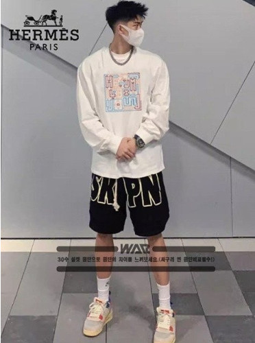 💕 에*** 고대문양 레터링로고 밍크양기모 티셔츠