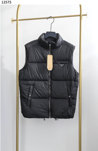 #프라다 [PRADA] 남성 레더 베스트 조끼 신상입고💢 #상의 #베스트 #12575